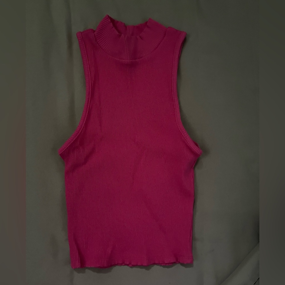 Pink tank top